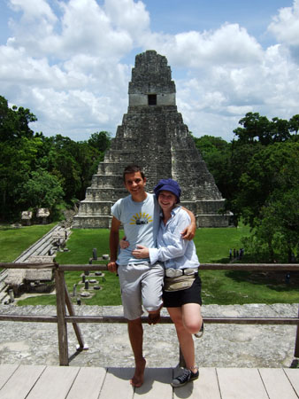 tempel_drei_flores_tikal_guat