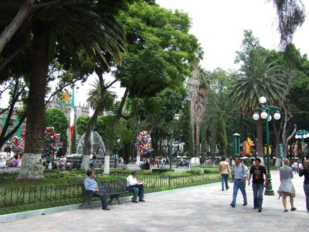 zentralplatz1_puebla_mex