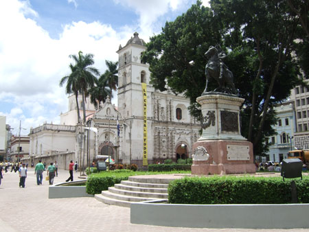 parque_central_tegucigalpa_hondu