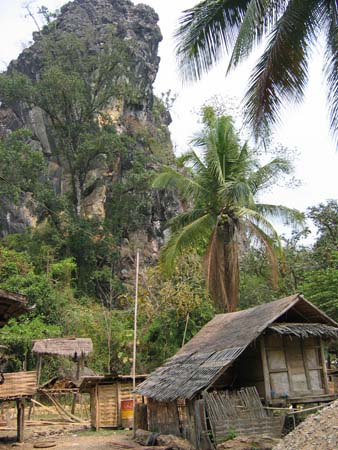 kayaktour_bergdorf_vang_vieng